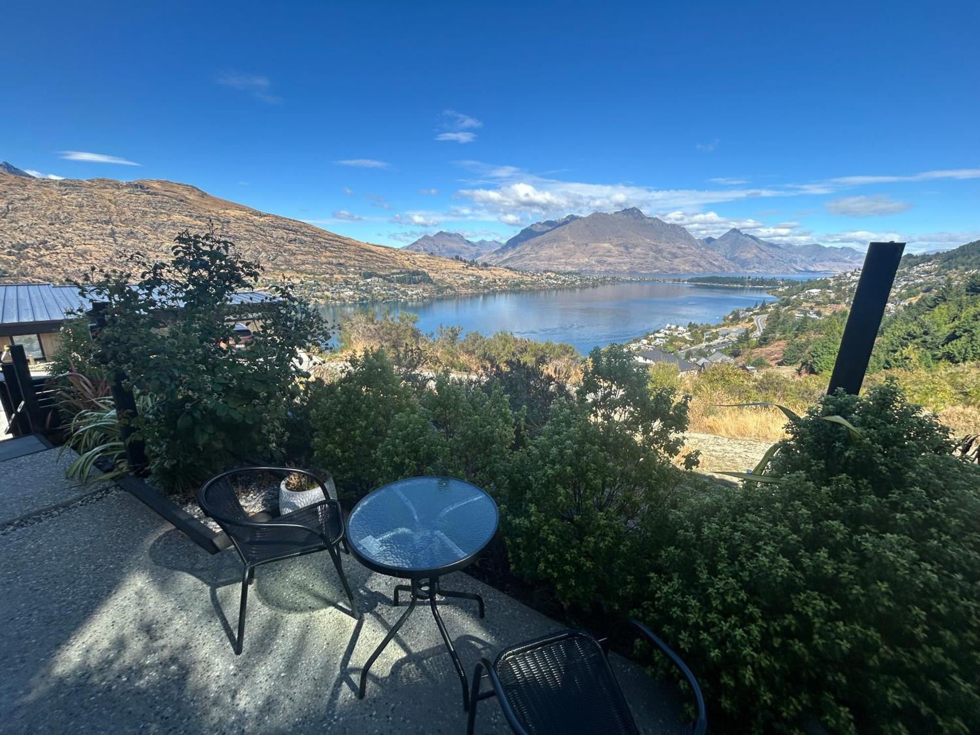 Luckie Lane Homestay Queenstown Exterior photo